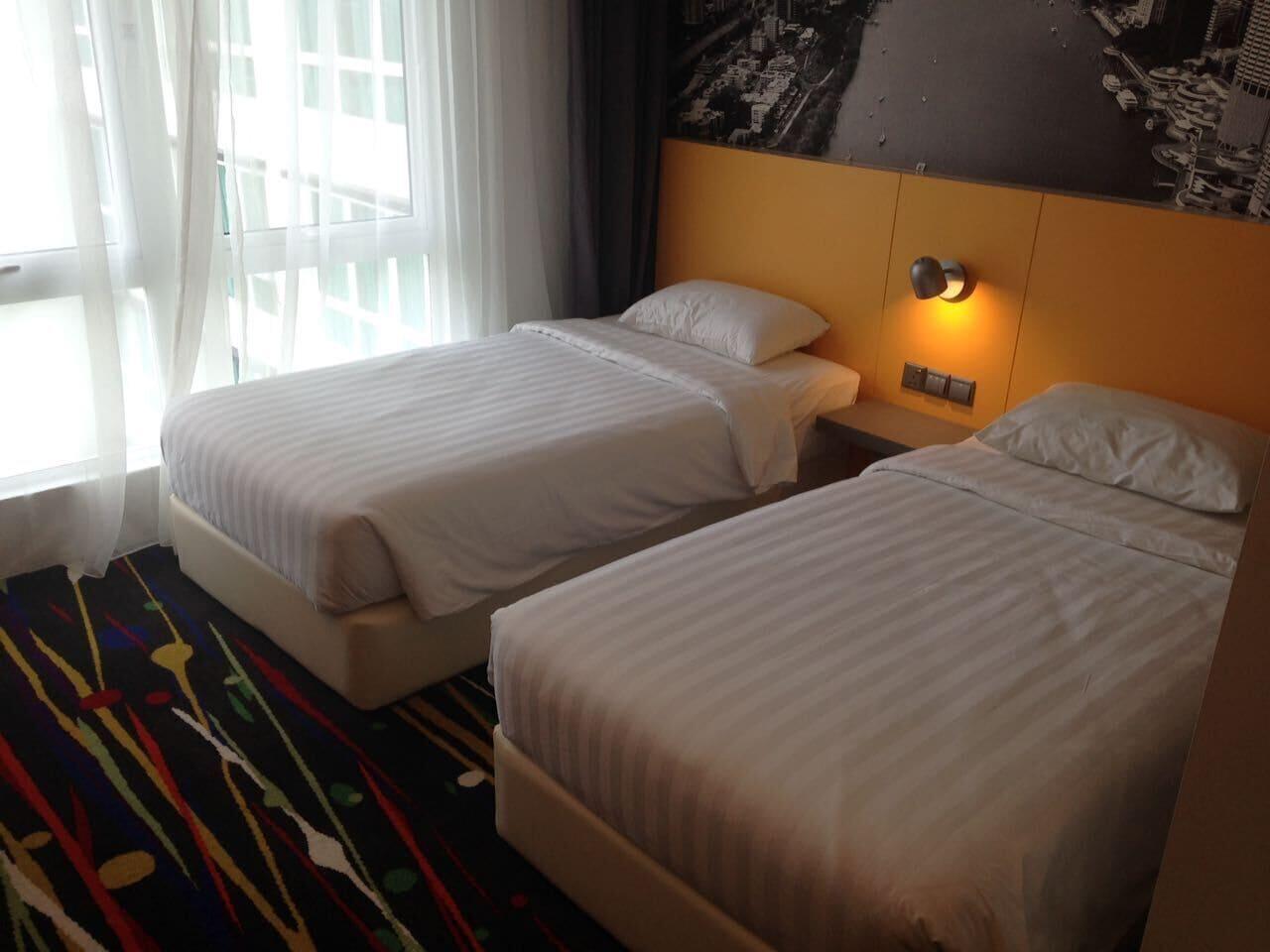 Amerin Hotel Johor Bahru Extérieur photo