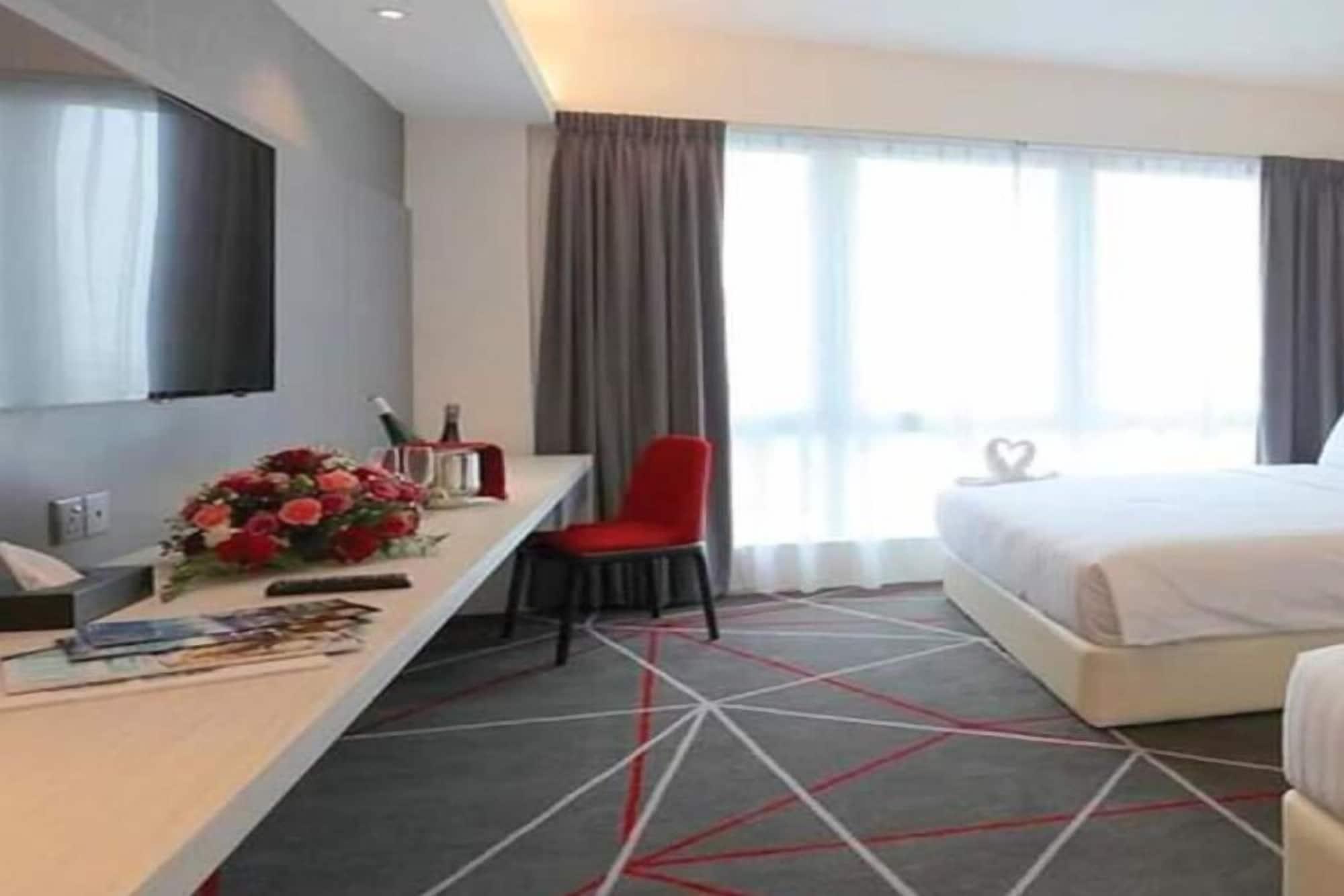 Amerin Hotel Johor Bahru Extérieur photo