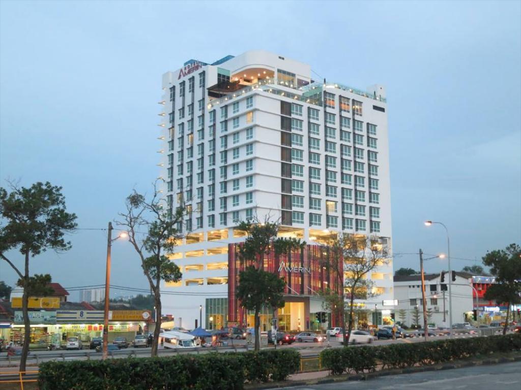 Amerin Hotel Johor Bahru Extérieur photo