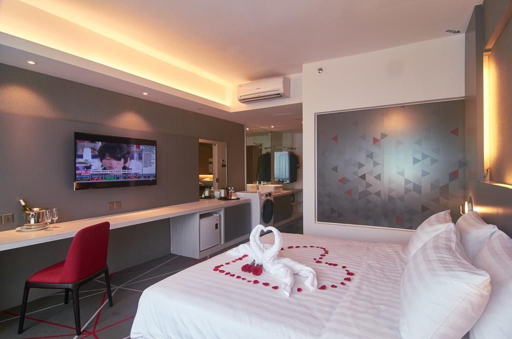 Amerin Hotel Johor Bahru Extérieur photo
