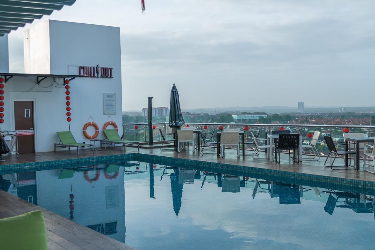 Amerin Hotel Johor Bahru Extérieur photo