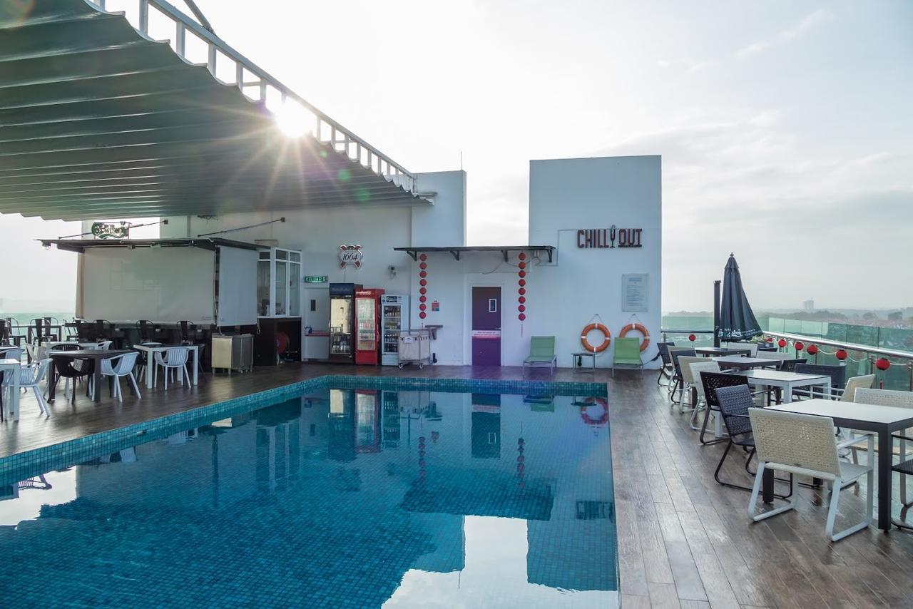 Amerin Hotel Johor Bahru Extérieur photo